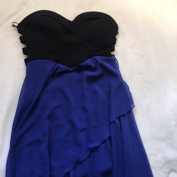 Float Dress - Picture 1 of 5